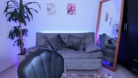Snapshot of queenie_star1 chatting on 4, 6, 2026 Maria Del Mar online show from 4, 6, 2026