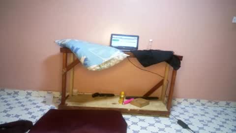 Nina online show from 6, 3, 2025