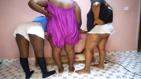 Nina online show from 12, 3, 2025