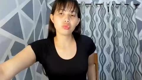queennbbee online show from 9, 6, 2026