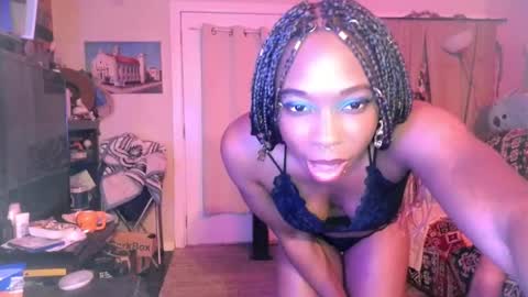 Snapshot of queenofheartsfaerah chatting on 29, 1, 2025 QueenOfHearts online show from 29, 1, 2025