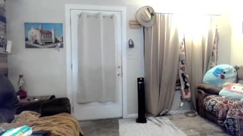 Snapshot of queenofheartsfaerah chatting on 5, 2, 2025 QueenOfHearts online show from 5, 2, 2025