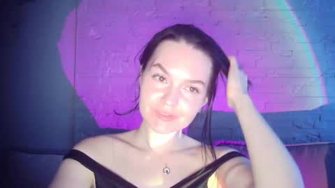 Snapshot of queenofmodels chatting on 14, 1, 2026 QueenOfModels online show from 14, 1, 2026