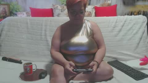 QueenPammy online show from 9, 2, 2025