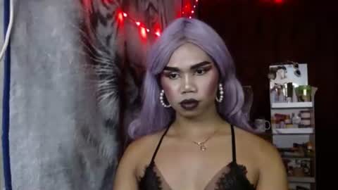 Snapshot of queenpinayebony_xx chatting on 9, 4, 2026 queenpinayebony_xx online show from 9, 4, 2026