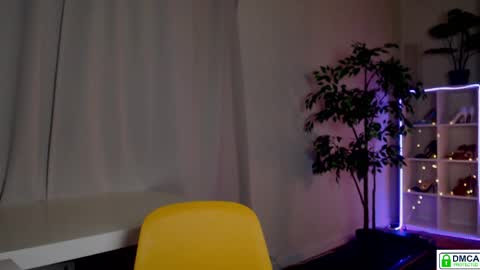 Queensy online show from 18, 4, 2026