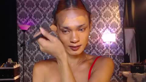 Snapshot of queenvalentinats chatting on 7, 4, 2026 ValentinaMoone online show from 7, 4, 2026