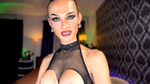 ValentinaMoone online show from 4, 7, 2026