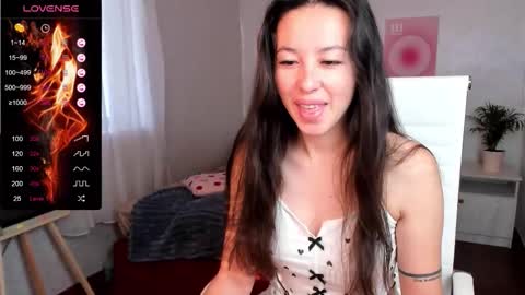 Snapshot of queitsharm_ chatting on 9, 9, 2025 Anna online show from 9, 9, 2025