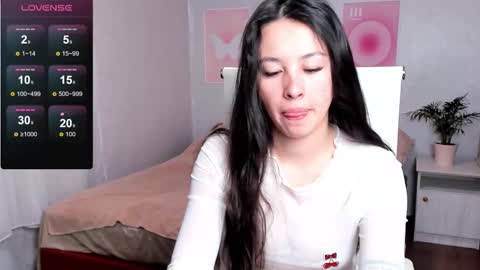 Snapshot of queitsharm_ chatting on 7, 11, 2025 Anna online show from 7, 11, 2025