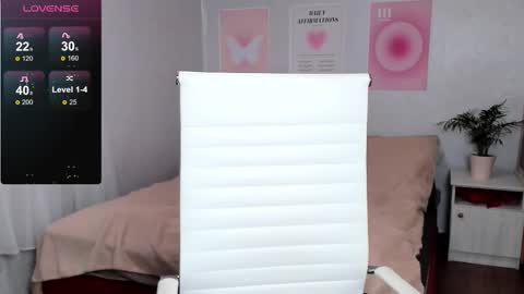 Snapshot of queitsharm_ chatting on 9, 11, 2025 Anna online show from 9, 11, 2025