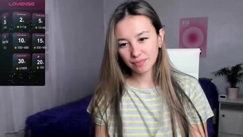 Snapshot of queitsharm_ chatting on 19, 11, 2025 Anna online show from 19, 11, 2025