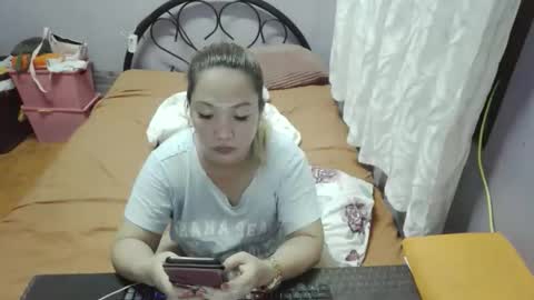 Snapshot of quelly40 chatting on 1, 12, 2025 quelly40 online show from 1, 12, 2025