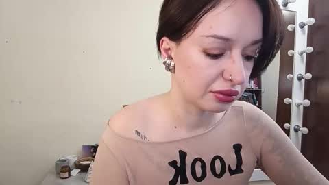 quiet_smile online show from 27, 2, 2026