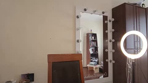 quiet_smile online show from 13, 3, 2026