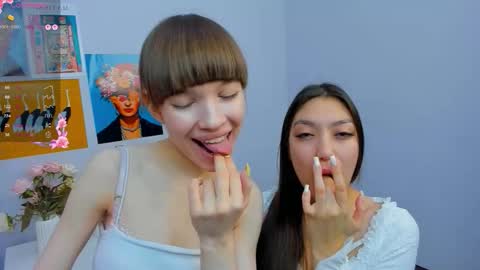 Snapshot of quietbloom chatting on 19, 10, 2025 Hello my name is Alia online show from 19, 10, 2025