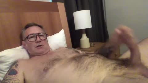 quietmature online show from 9, 10, 2025