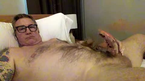 Snapshot of quietmature chatting on 8, 4, 2026 quietmature online show from 8, 4, 2026