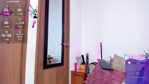 Snapshot of quimeralady chatting on 2, 1, 2025 Quimera online show from 2, 1, 2025