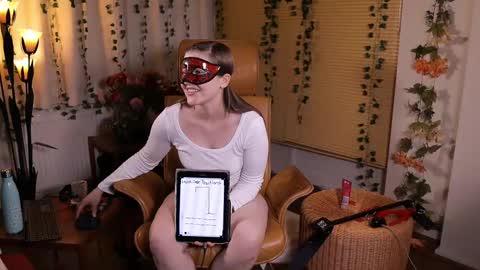 Snapshot of quinnrmonroe chatting on 18, 2, 2025 QuinnMonroe online show from 18, 2, 2025