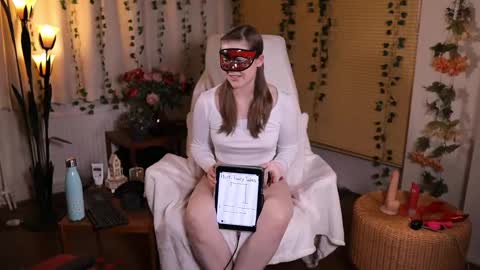 Snapshot of quinnrmonroe chatting on 26, 2, 2025 QuinnMonroe online show from 26, 2, 2025