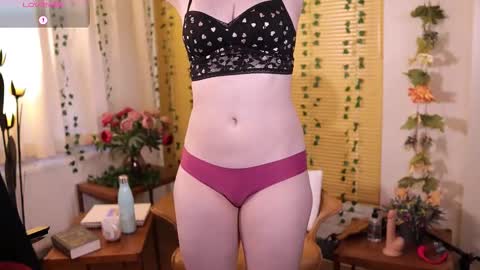 Snapshot of quinnrmonroe chatting on 12, 2, 2026 QuinnMonroe online show from 12, 2, 2026