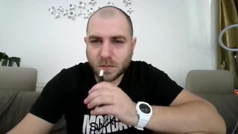 R0bila online show from 4, 3, 2025