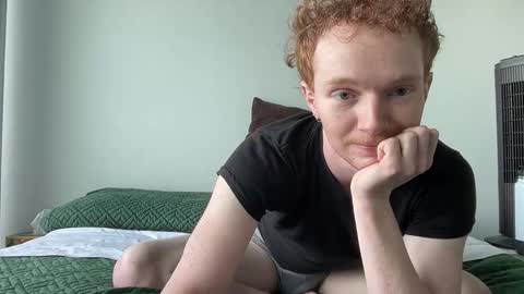 Snapshot of r3ddy2go chatting on 11, 4, 2026 r3ddy2go online show from 11, 4, 2026