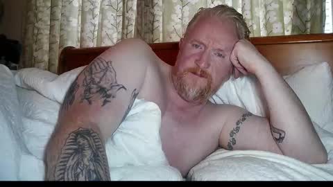 Snapshot of r_o_h_a_n chatting on 17, 9, 2025 r_o_h_a_n online show from 17, 9, 2025