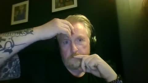Snapshot of r_o_h_a_n_r_o_o_m chatting on 4, 4, 2026 r_o_h_a_n_r_o_o_m online show from 4, 4, 2026