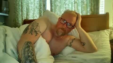 Snapshot of r_o_h_a_n_r_o_o_m chatting on 7, 4, 2026 r_o_h_a_n_r_o_o_m online show from 7, 4, 2026