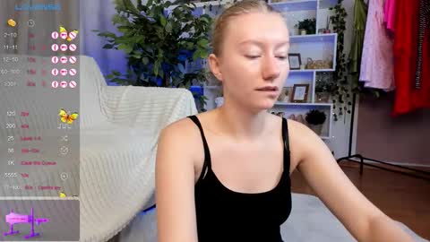 Snapshot of rachel_rut chatting on 4, 10, 2025 Rachel online show from 4, 10, 2025