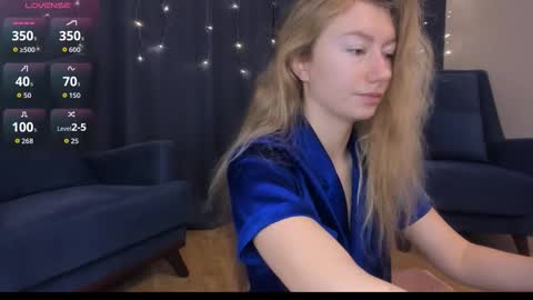 Snapshot of rachel_rut chatting on 15, 12, 2025 Rachel online show from 15, 12, 2025