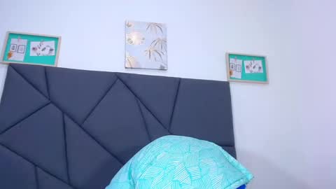Snapshot of rachelbrown_ chatting on 14, 12, 2024 MALIKA Z online show from 14, 12, 2024