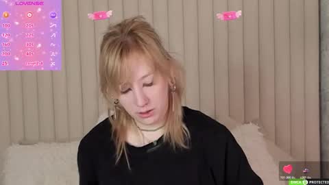 Snapshot of rachelcart chatting on 5, 11, 2025 RachelCart online show from 5, 11, 2025