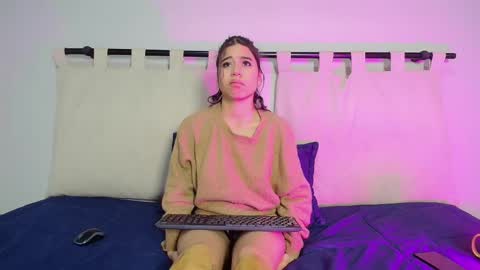 Rachell online show from 6, 3, 2025