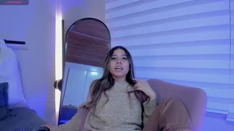 Snapshot of rachell_criss chatting on 6, 3, 2026 Rachell online show from 6, 3, 2026