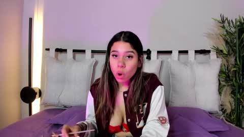 Snapshot of rachell_criss chatting on 18, 3, 2026 Rachell online show from 18, 3, 2026