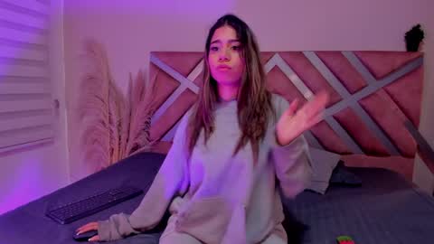 Snapshot of rachell_criss chatting on 31, 3, 2026 Rachell online show from 31, 3, 2026