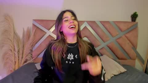 Snapshot of rachell_criss chatting on 1, 4, 2026 Rachell online show from 1, 4, 2026