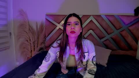 Snapshot of rachell_criss chatting on 2, 4, 2026 Rachell online show from 2, 4, 2026