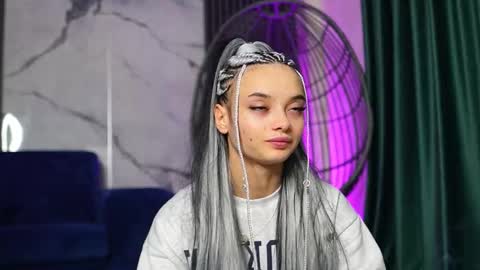 Snapshot of rachelravee chatting on 28, 10, 2025 Ann online show from 28, 10, 2025