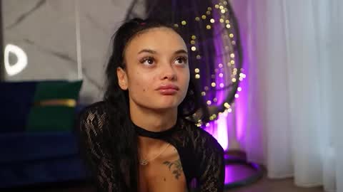 Snapshot of rachelravee chatting on 13, 11, 2025 Ann online show from 13, 11, 2025