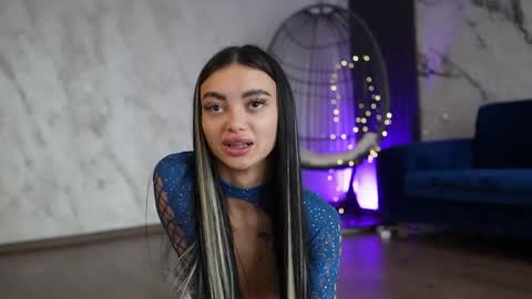 Snapshot of rachelravee chatting on 21, 3, 2026 Ann online show from 21, 3, 2026