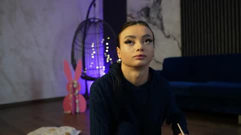 Snapshot of rachelravee chatting on 11, 4, 2026 Ann online show from 11, 4, 2026