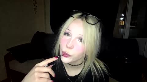 Snapshot of rachelvegax chatting on 25, 3, 2026 Lily online show from 25, 3, 2026