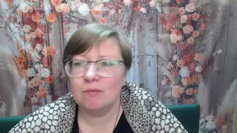 Snapshot of radachudna chatting on 6, 5, 2026 RadaChudna online show from 6, 5, 2026