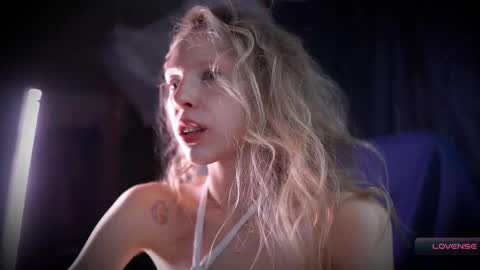 Snapshot of radiant_ada chatting on 20, 11, 2025 ada online show from 20, 11, 2025