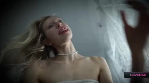 Snapshot of radiant_ada chatting on 2, 12, 2025 ada online show from 2, 12, 2025