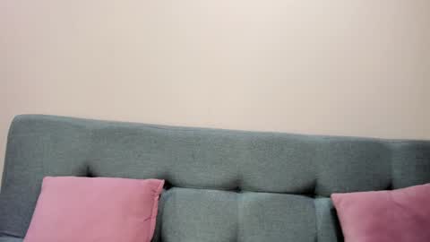 radiant_sapphire online show from 18, 1, 2025